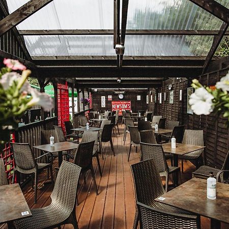 Muskerry Arms Bar&B&B Blarney Exterior foto