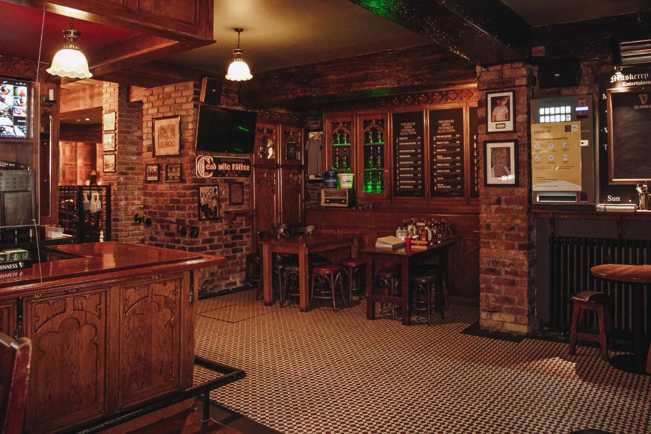 Muskerry Arms Bar&B&B Blarney Exterior foto