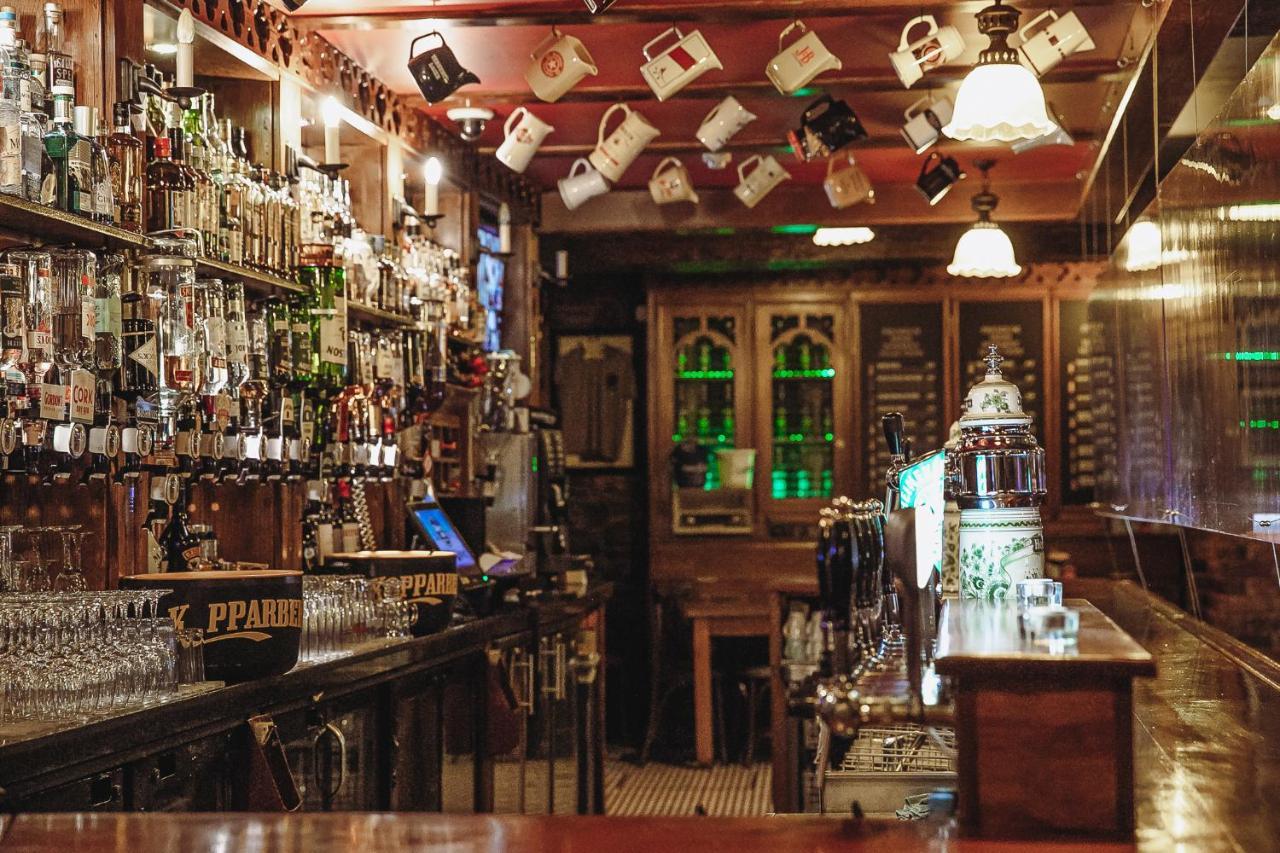 Muskerry Arms Bar&B&B Blarney Exterior foto