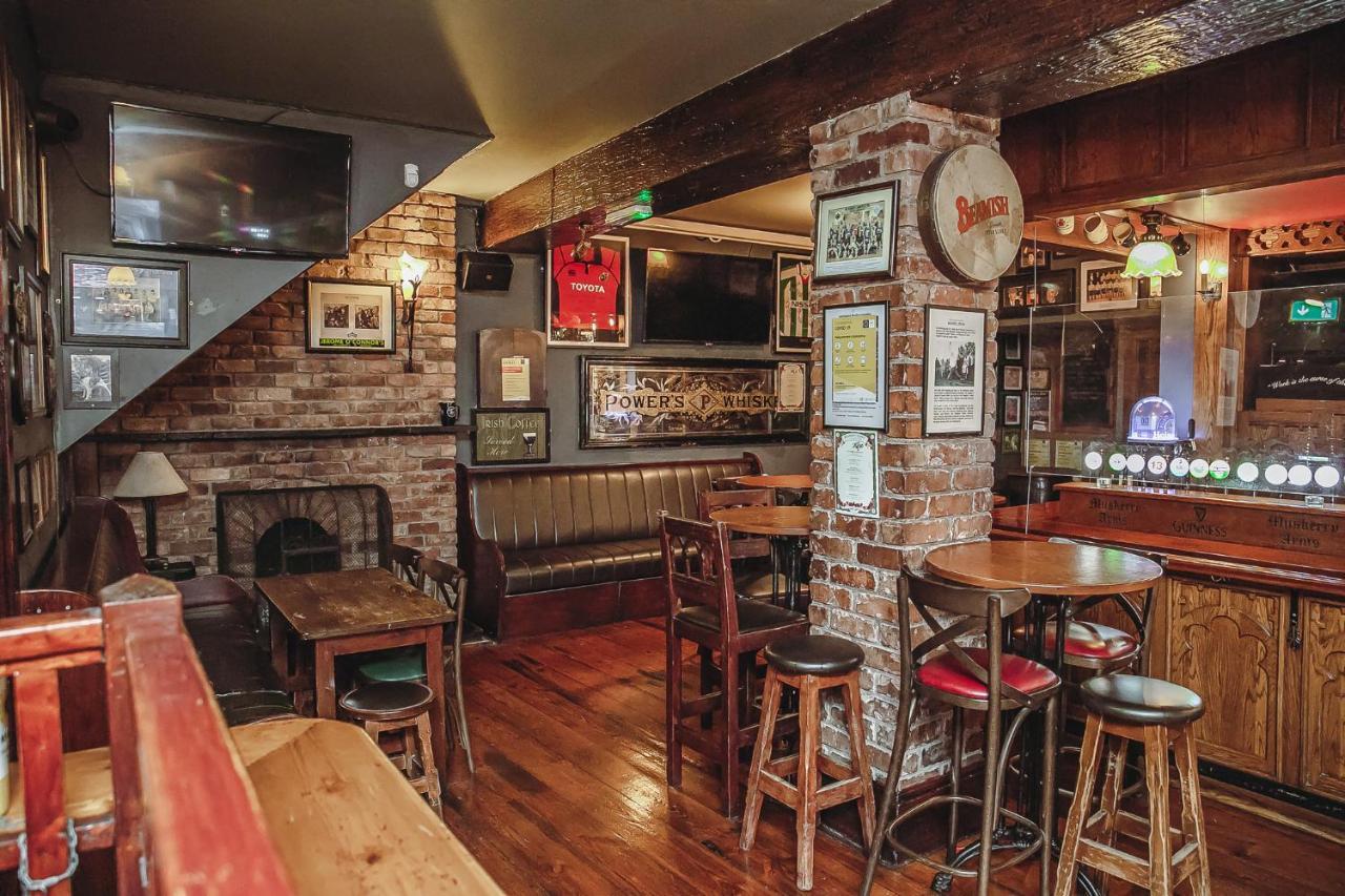 Muskerry Arms Bar&B&B Blarney Exterior foto