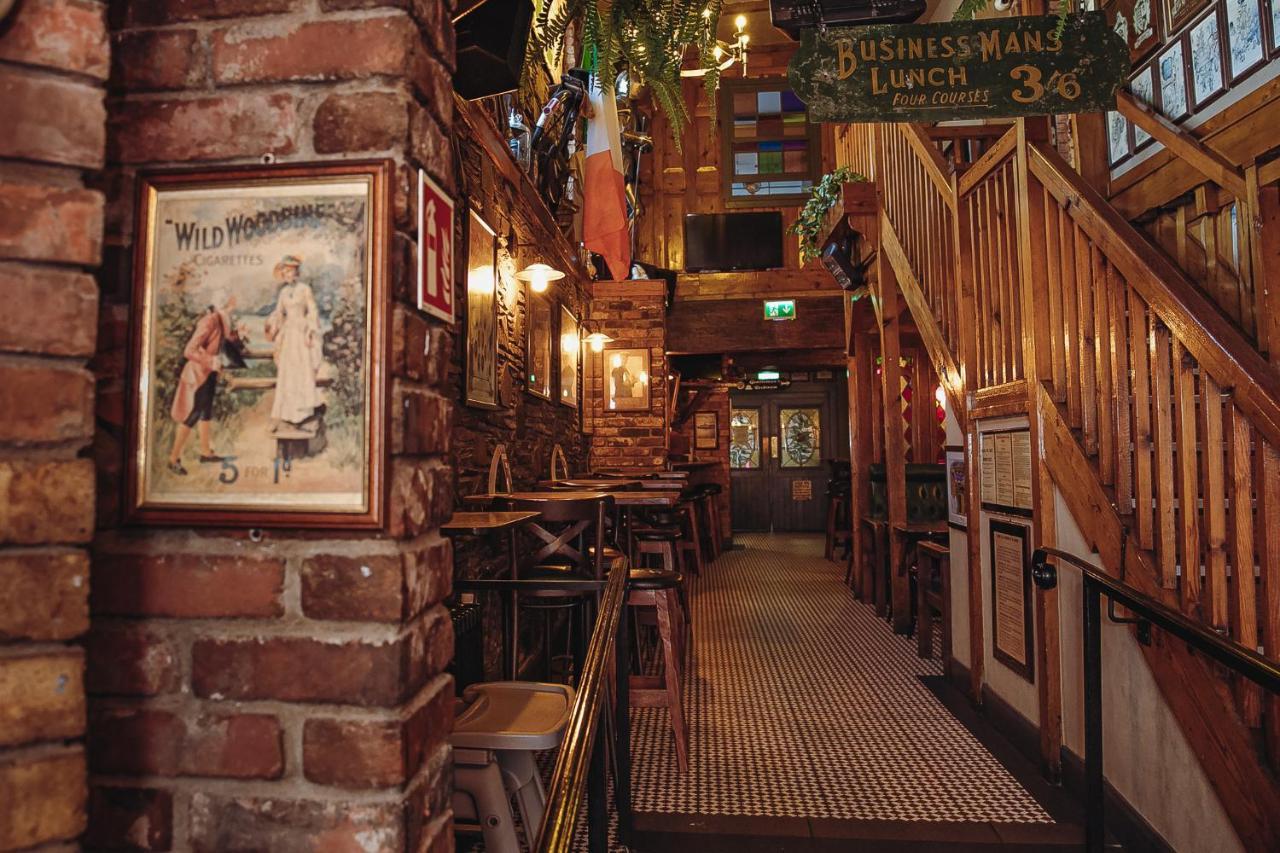 Muskerry Arms Bar&B&B Blarney Exterior foto