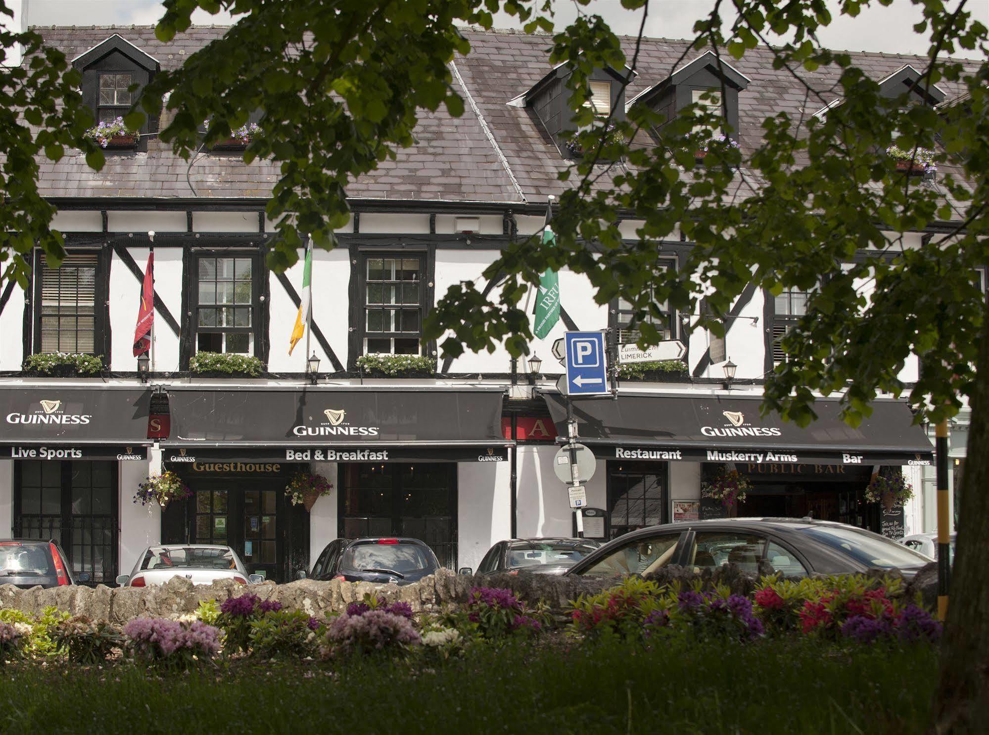 Muskerry Arms Bar&B&B Blarney Exterior foto